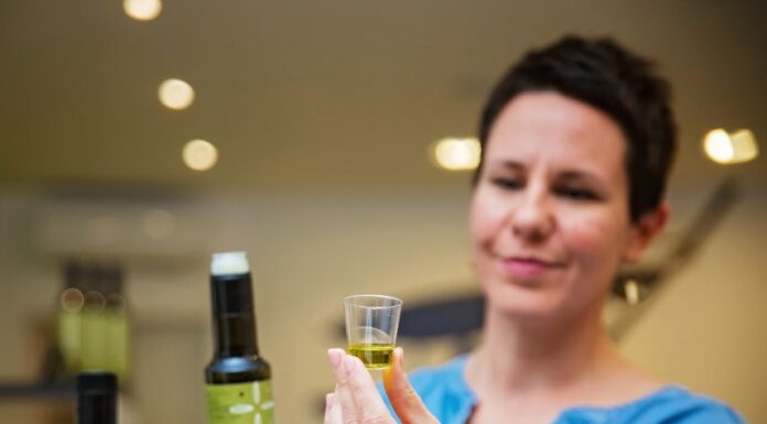 Da li je zaista dobra ideja piti maslinovo ulje? Da li je zaista dobra ideja piti maslinovo ulje?