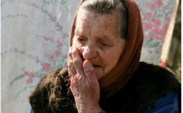 Kad je sin u našu porodicu doveo Vlahinju, počinju da se dešavaju samo loše stvari: A onda sam među košuljama našla… Kad je sin u našu porodicu doveo Vlahinju, počinju da se dešavaju samo loše stvari: A onda sam među košuljama našla…