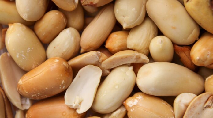 Kikiriki vas može udebljati 2,5 kg za dva dana – ako ga jedete ovako Kikiriki vas može udebljati 2,5 kg za dva dana – ako ga jedete ovako