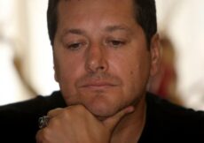 Naš pevač kaže da mu je boravak na Hilandaru promenio život: “Smestim decu u krevet, odem u svoju sobu i iz sve glasa se derem i vrištim i molim se Bogu”