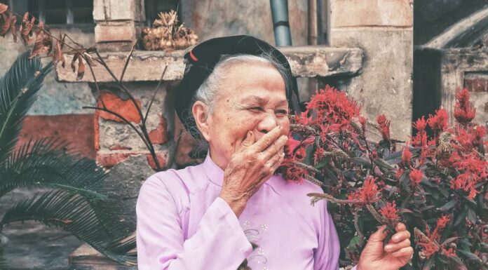 Prehrana stogodišnjaka: Zaboravite na 3 obroka dnevno Prehrana stogodišnjaka: Zaboravite na 3 obroka dnevno