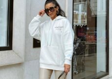 Prolećni hoodie modeli za savršeno ležerne, ali šik modne kombinacije