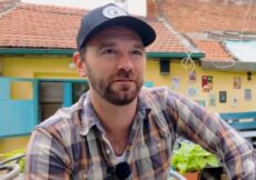 Amerikanac seo u Skadarliju, pa doživeo šok od našeg konobara: “Prvo me uvredio, a posle uradio nešto za šta sam shvatio kakvi su Srbi ljudi”