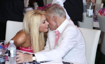 Imala sam 11 godina kada sam se uselila u Plejboj vilu, a Hefner me ljubio u usta: Kad sam napunila 17 godina, pozvao me u svoju sobu… Imala sam 11 godina kada sam se uselila u Plejboj vilu, a Hefner me ljubio u usta: Kad sam napunila 17 godina, pozvao me u svoju sobu...