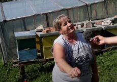 “Istukla sam svekra i kroz prozor ga izbacila! Duša mi je da se pobijem”: Kažu da nema vrednije žene u Bosni od nje, dok je njena životna priča HIT