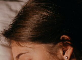 Ležanje bez jastuka smanjuje stres Ležanje bez jastuka smanjuje stres