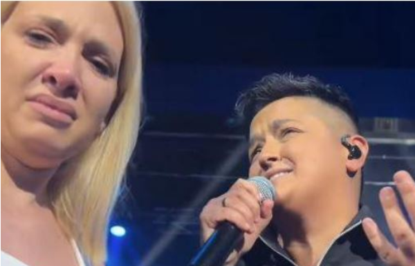 MILICA TODOROVIĆ GRCA U SUZAMA ZBOG MARIJE ŠERIFOVIĆ: Niko SE nije NADAO ovoj TRAGEDIJI!!! (FOTO) MILICA TODOROVIĆ GRCA U SUZAMA ZBOG MARIJE ŠERIFOVIĆ: Niko SE nije NADAO ovoj TRAGEDIJI!!! (FOTO)