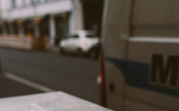 Nakon prestanka pušenja nikotin se u krvi zadržava i do tri sedmice Nakon prestanka pušenja nikotin se u krvi zadržava i do tri sedmice