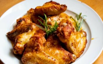 Ovaj dio piletine je najštetniji: Doktori ga nikada ne jedu, a Hrvatima je omiljen Ovaj dio piletine je najštetniji: Doktori ga nikada ne jedu, a Hrvatima je omiljen