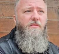 “Ovo je prva stvar koju đavo govori kad uđe u čoveka, 1 rečenicu ni u ludilu ne izgovarajte”: Tvrdi otac Predrag