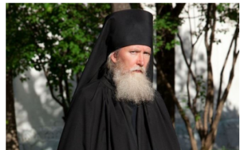 Šta se radi sa stvarima pokojnika: Ova 3 predmeta treba spaliti u najkraćem mogućem roku, a nakon 40 dana jedna stvar je obavezna Šta se radi sa stvarima pokojnika: Ova 3 predmeta treba spaliti u najkraćem mogućem roku, a nakon 40 dana jedna stvar je obavezna