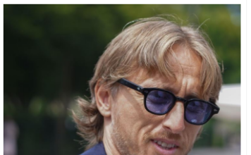 Supruga Luke Modrića je 6 godina starija od njega i radi ono što nijedna žena fudbalera nije ni pomislila: Tvrdi da je zbog nje sada najbolji, Vanji se svi dive Supruga Luke Modrića je 6 godina starija od njega i radi ono što nijedna žena fudbalera nije ni pomislila: Tvrdi da je zbog nje sada najbolji, Vanji se svi dive