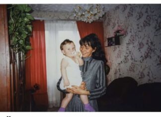 Žena je na stepeništu podruma našla smotuljak sa bebom i dala joj ime Marina: Nakon 60 godina saznala je strašnu istinu Žena je na stepeništu podruma našla smotuljak sa bebom i dala joj ime Marina: Nakon 60 godina saznala je strašnu istinu