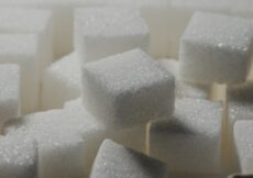 Jedna kockica šećera dnevno uz kafu: Koliko kilograma dobijete za 30 dana