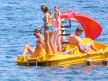Mirka Federer rodila je 2 para blizanaca i ponosno šetala višak kilograma na plaži: Ima milione, a letuje skromno i ne opterećuje se nebitnim stvarima