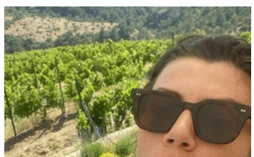 MUŽ HTEO DA JE IZNENADI, A ONDA JE ZATEKAO G0LU SA ROĐENIM OCEM: I dan danas se prepričava SKANDAL poznate glumice MUŽ HTEO DA JE IZNENADI, A ONDA JE ZATEKAO G0LU SA ROĐENIM OCEM: I dan danas se prepričava SKANDAL poznate glumice