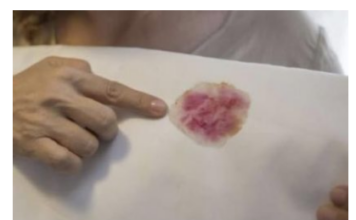 NIKADA SE NE BISTE SJETILI OVOGA: Sve fleke sa odjeće skida JEDNO SREDSTVO koje svi IMAMO kod kuće NIKADA SE NE BISTE SJETILI OVOGA: Sve fleke sa odjeće skida JEDNO SREDSTVO koje svi IMAMO kod kuće