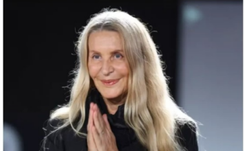 Verica Rakočević pokazala lice u osmoj deceniji: Svakog jutra ustaje u 6h, KUNE SE da je ovo biljka zbog koje nema bore Verica Rakočević pokazala lice u osmoj deceniji: Svakog jutra ustaje u 6h, KUNE SE da je ovo biljka zbog koje nema bore