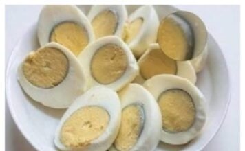 Evo šta znači ZELENI KRUG oko kuhanog žumanceta i da li treba da pojedete takvo jaje ili ne Evo šta znači ZELENI KRUG oko kuhanog žumanceta i da li treba da pojedete takvo jaje ili ne