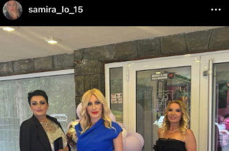 (FOTO) ŽENA DŽENANA LONČAREVIĆA BLISTA U PLAVOM Samira optužila muža da ima dijete sa ljubavnicom, a sada svi gledaju u nju kako se sredila nakon skandala (FOTO) ŽENA DŽENANA LONČAREVIĆA BLISTA U PLAVOM Samira optužila muža da ima dijete sa ljubavnicom, a sada svi gledaju u nju kako se sredila nakon skandala