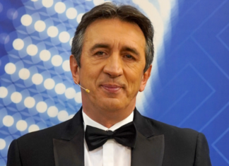 Izgubili smo ga? Tek 20 dana nakon što je hospitalizovan isplivala istina o zdravstvenom stanju Žike Jakšića: Ovo su pokušali sakriti Izgubili smo ga Tek 20 dana nakon što je hospitalizovan isplivala istina o zdravstvenom stanju Žike Jakšića: 0vo su pokušali sakriti