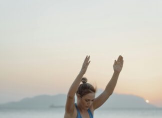 Kada vas uhvati grč dok sjedite, ublažite ga jednom od ovih vježbi Kada vas uhvati grč dok sjedite, ublažite ga jednom od ovih vježbi