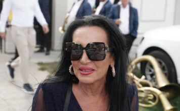 Ostavila divnog muža zbog ovog opasnog frajera, a on joj priredio pakao sa njenom najboljom drugaricom: “Ta žena mi je uništila porodicu, u stvari ceo život” Ostavila divnog muža zbog ovog opasnog frajera, a on joj priredio pakao sa njenom najboljom drugaricom: "Ta žena mi je uništila porodicu, u stvari ceo život"