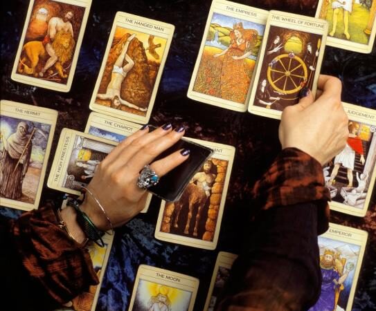Tarot horoskop za avgust 2025: Otkrij šta te čeka prema tvojoj astrološkoj karti, 3 znaka očekuje nezamisliva sreća