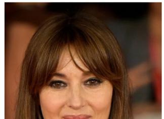 3 najbolje frizure koje “brišu” godine za žene 50+: Pristaju baš svakom obliku lica, a lako se stilizuju 3 najbolje frizure koje “brišu” godine za žene 50+: Pristaju baš svakom obliku lica, a lako se stilizuju