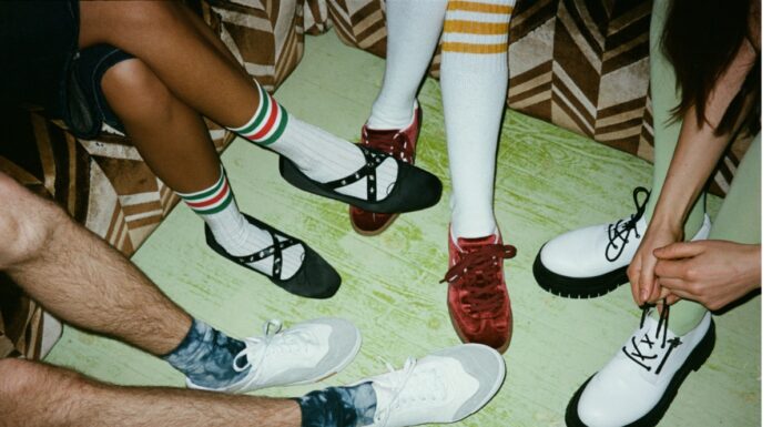 Adidas ne prestaje da iznenađuje, lansirali klompe koje liče na „Birkenstock“ Adidas ne prestaje da iznenađuje, lansirali klompe koje liče na „Birkenstock“