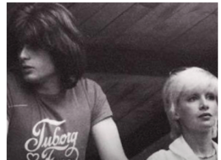 BILI SU NAJLEPŠI PAR BEOGRADA, o njihovoj ljubavi se i danas priča: Uhvatila ga s drugom u krevetu pa mu se OSVETILA a on joj posvetio svoj NAJVEĆ HIT BILI SU NAJLEPŠI PAR BEOGRADA, o njihovoj ljubavi se i danas priča: Uhvatila ga s drugom u krevetu pa mu se OSVETILA a on joj posvetio svoj NAJVEĆ HIT