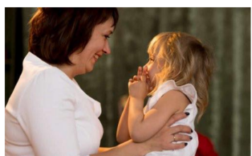 Dijete koje nije imalo dovoljno majčinske ljubavi u životu razvija 10 loših osobina, a jedna je najgora Dijete koje nije imalo dovoljno majčinske ljubavi u životu razvija 10 loših osobina, a jedna je najgora