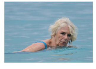 Fotografije koje bi kraljica Kamila spalila da može: Skinula se misleći da je niko ne gleda, a njene slike u kupaćem obišle su ceo svet Fotografije koje bi kraljica Kamila spalila da može: Skinula se misleći da je niko ne gleda, a njene slike u kupaćem obišle su ceo svet