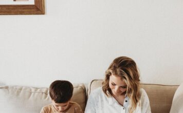 Istraživanje otkrilo: Djeca od 7 godina više vjeruju internetu nego mami i tati Istraživanje otkrilo: Djeca od 7 godina više vjeruju internetu nego mami i tati