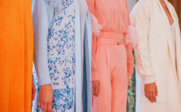 Kako kombinovati boje i uzorke poput modnih stručnjaka Kako kombinovati boje i uzorke poput modnih stručnjaka