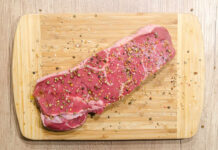 Najopasnija vrsta mesa: Povezuje se s bolestima srca, upalama i debljanjem Najopasnija vrsta mesa: Povezuje se s bolestima srca, upalama i debljanjem