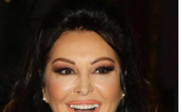 NEPREPOZNATLJIVA! Dragana Mirković ŠOKIRALA izgledom – Duga crna kosa nestala, pogledajte što je učinila! (FOTO) NEPREPOZNATLJIVA! Dragana Mirković ŠOKIRALA izgledom – Duga crna kosa nestala, pogledajte što je učinila! (FOTO)