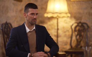 Novak Đoković ponovo u centru pažnje, reklama koja je oborila sa nogu ceo Times Square Novak Đoković ponovo u centru pažnje, reklama koja je oborila sa nogu ceo Times Square