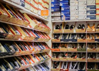 Obuća koja se smatrala „modnim zločinom“ je ponovo u trendu Obuća koja se smatrala „modnim zločinom“ je ponovo u trendu