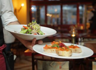 Oprez na putovanju: Hrana koja vam može pokvariti odmor Oprez na putovanju: Hrana koja vam može pokvariti odmor