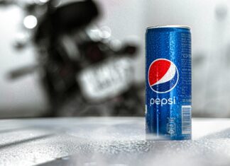 Pepsi je izbacio dva modela sata i kolekcionari su se raspametili jer je jedan preslikani „Rolex“ Pepsi je izbacio dva modela sata i kolekcionari su se raspametili jer je jedan preslikani „Rolex“
