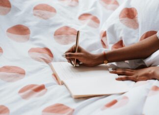 Pisanje snova i strahova: Moćna tehnika za čišći um i bolji san Pisanje snova i strahova: Moćna tehnika za čišći um i bolji san