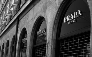 Prada kopirala indijske sandale – nakon kritike priznali grešku i udružili se sa zanatlijama Prada kopirala indijske sandale – nakon kritike priznali grešku i udružili se sa zanatlijama