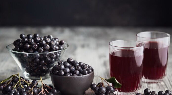 Recept za savršen domaći sok od aronije Recept za savršen domaći sok od aronije