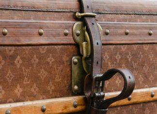 Torba koja je promenila sve: Kako je nastao brend Louis Vuitton? Torba koja je promenila sve: Kako je nastao brend Louis Vuitton?