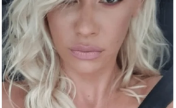 Uhvatili smo Natašu Bekvalac na moru! Pogledajte ŠTA RADI dok misli da je niko ne gleda! (FOTO) Uhvatili smo Natašu Bekvalac na moru! Pogledajte ŠTA RADI dok misli da je niko ne gleda! (FOTO)