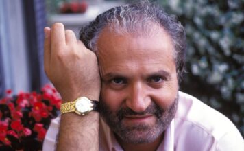 Zbog jedne greške gubite eleganciju: Đani Versače dao je u samo 2 rečenice najjači modni savjet ikada Zbog jedne greške gubite eleganciju: Đani Versače dao je u samo 2 rečenice najjači modni savjet ikada