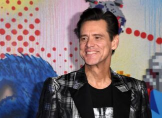 Džim Keri otkrio jezive detalje sa snimanja filma: “Zamalo sam umro” Džim Keri otkrio jezive detalje sa snimanja filma: “Zamalo sam umro”