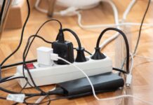 Električari upozoravaju: Ove uređaje obavezno isključujte iz struje svako veče, troše “fantomsku energiju” Električari upozoravaju: Ove uređaje obavezno isključujte iz struje svako veče, troše "fantomsku energiju"