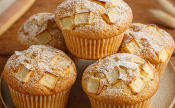 🍎 MEKANE I BRZE MUFFINSE S JABUKOM I CIMETOM – BEZ MLIJEKA 🧁 pahuljasti, aromatični i potpuno bez mlijeka, puni komadića jabuke i toplog cimeta